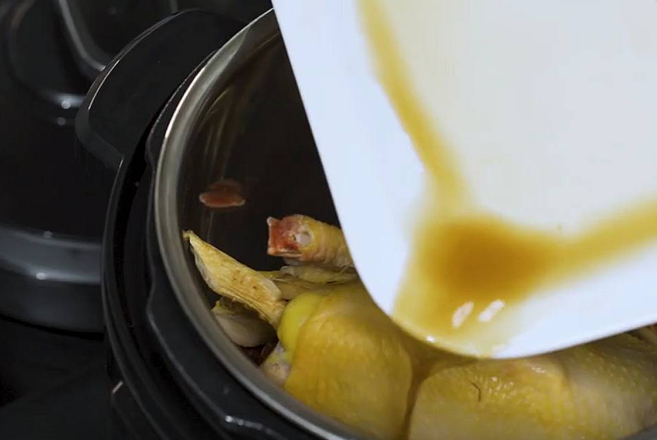 pour the marinade from the plate into the inner pot as well